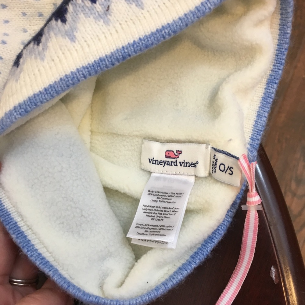 Vineyard Vines | Whale design winter set - Picture 5 of 7